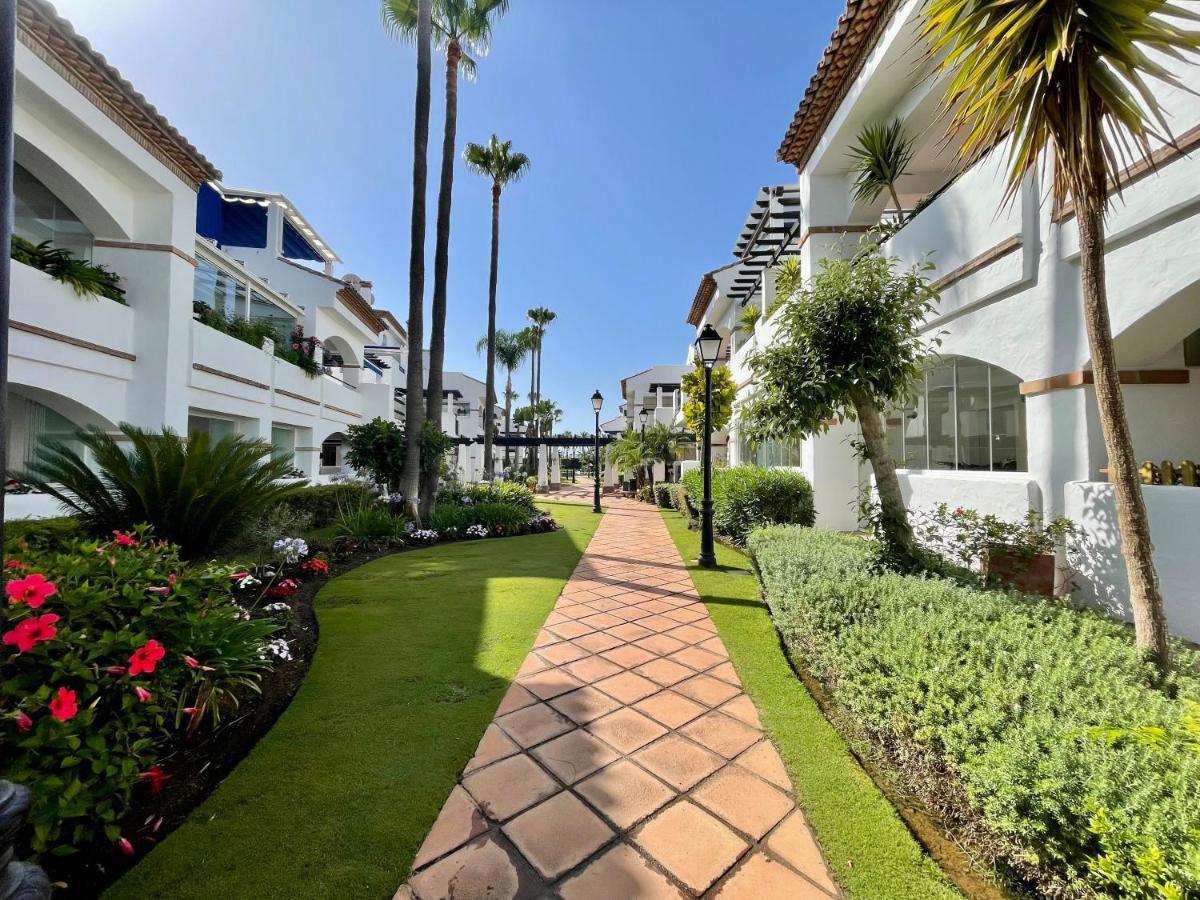 Solguest Apt A 7 Minutos De Puerto Banus 1ª Linea Playa!!! Marbella Dış mekan fotoğraf